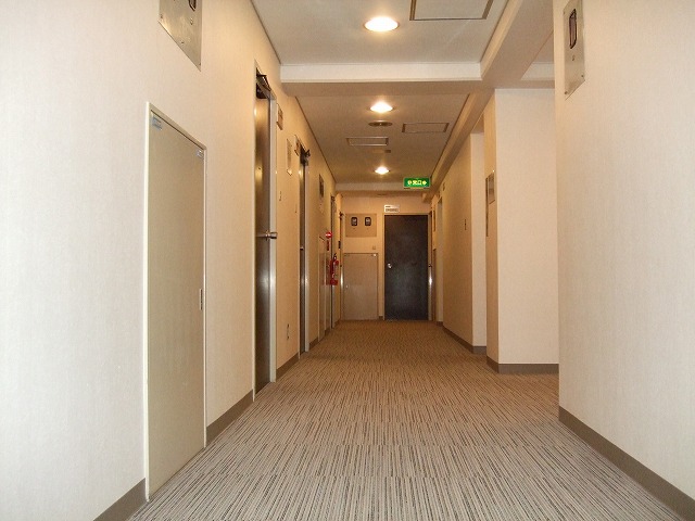 マンション廊下